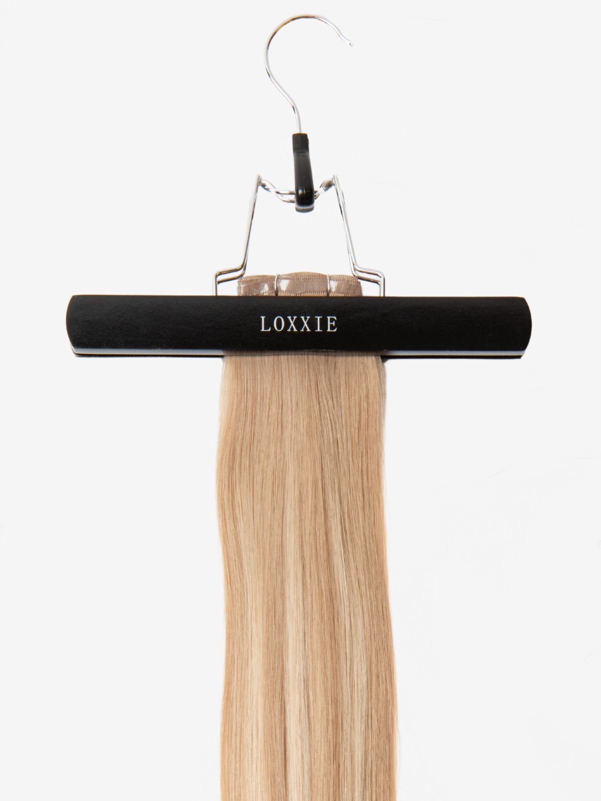 Loxxie Flat Bonded extension close-up example