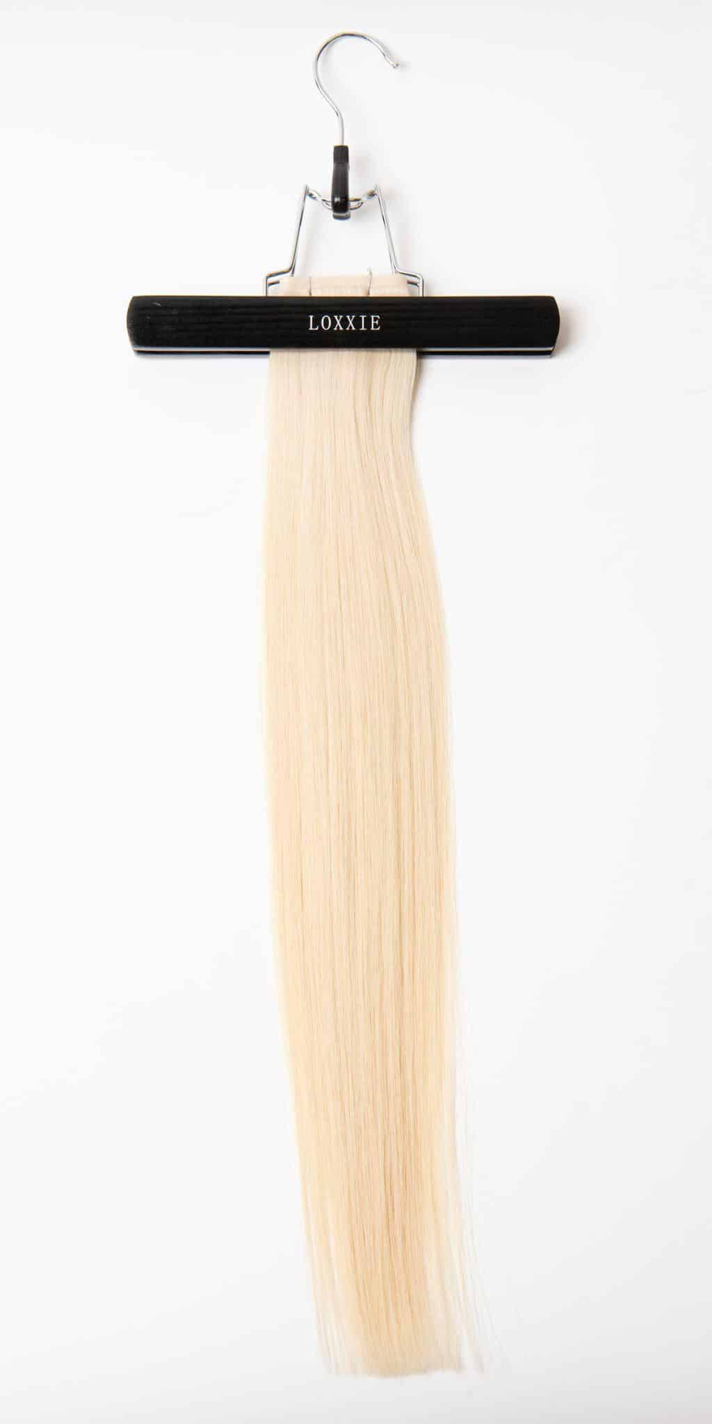 Loxxie 22" Flat Bonded Weft Powdered Sugar 55 Grams