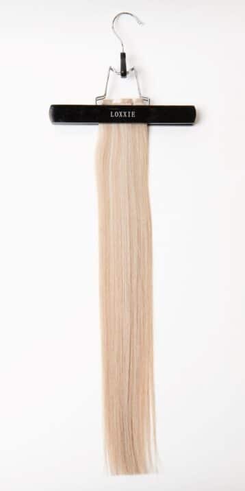 Loxxie 22" Flat Bonded Weft Toasted Marshmallow 55 Grams