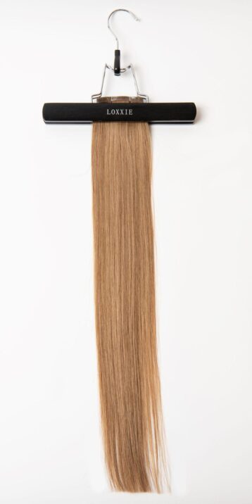 Loxxie 22" Flat Bonded Weft Whipped Honey 55 Grams