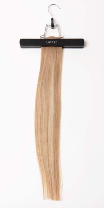 Loxxie 22" Flat Bonded Weft Baked Coconut 55 Grams